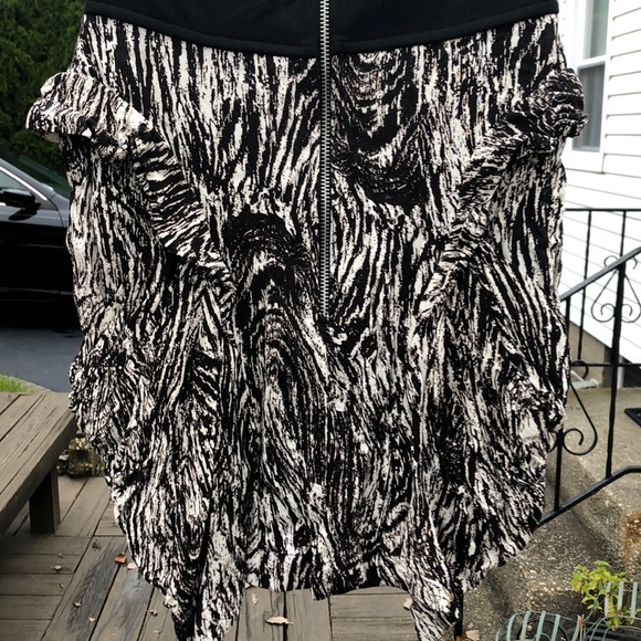 Dress - Picture 5 of 7